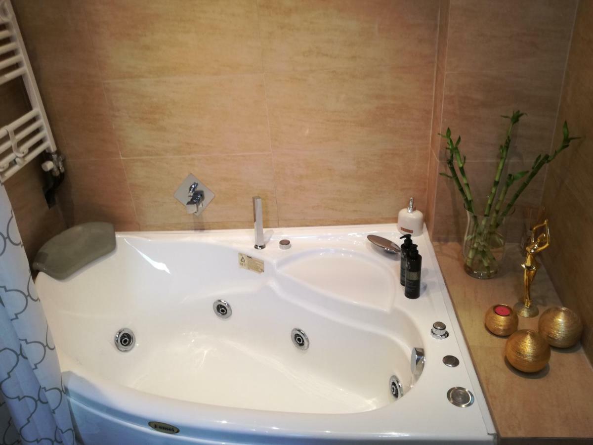 Maria'S House Apartment Атина Екстериор снимка
