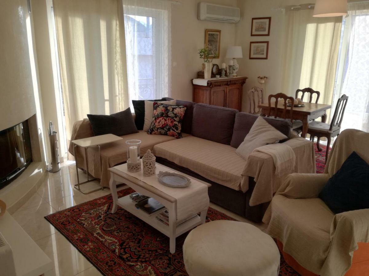 Maria'S House Apartment Атина Екстериор снимка